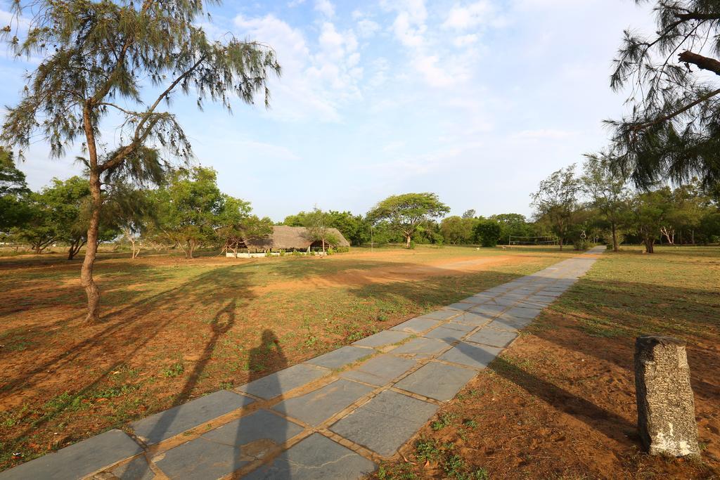 Hotel Indeco Mahabalipuram Extérieur photo