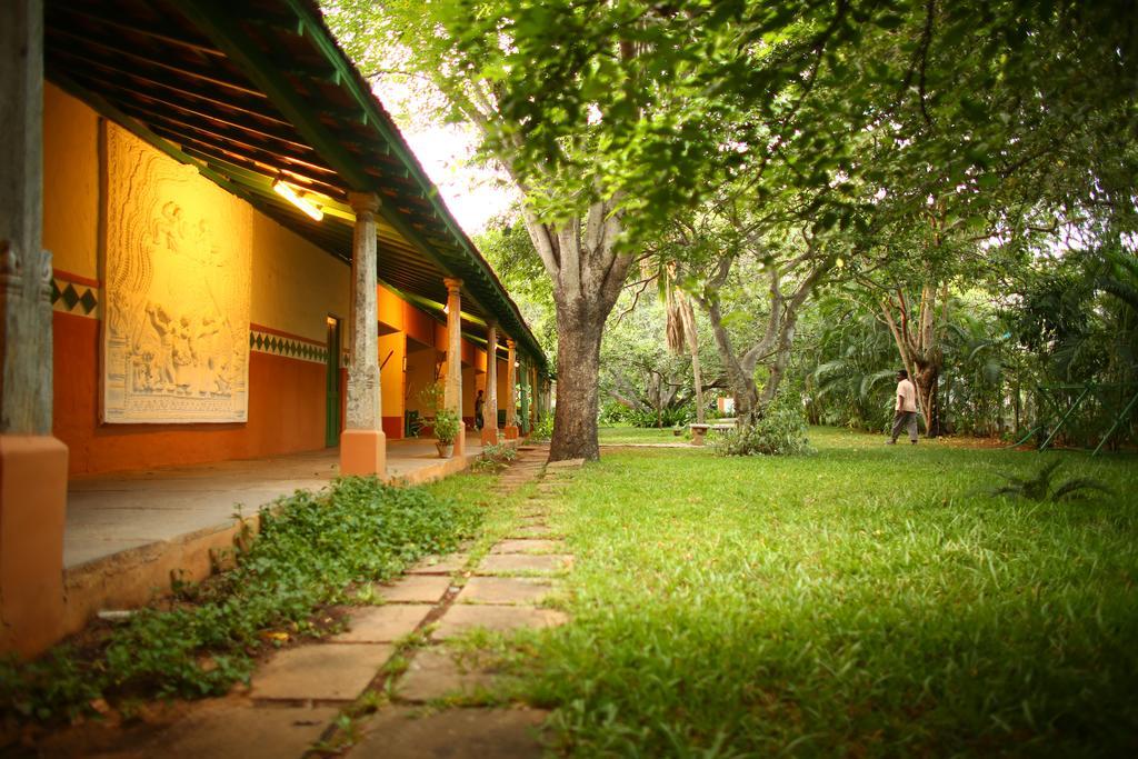 Hotel Indeco Mahabalipuram Extérieur photo