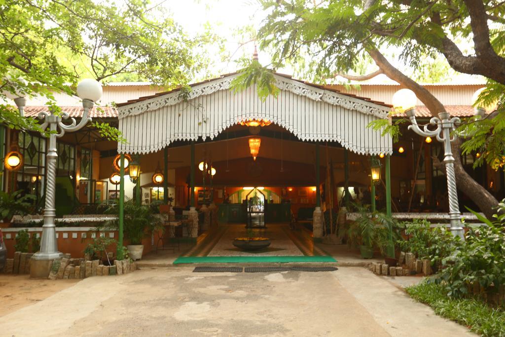 Hotel Indeco Mahabalipuram Extérieur photo