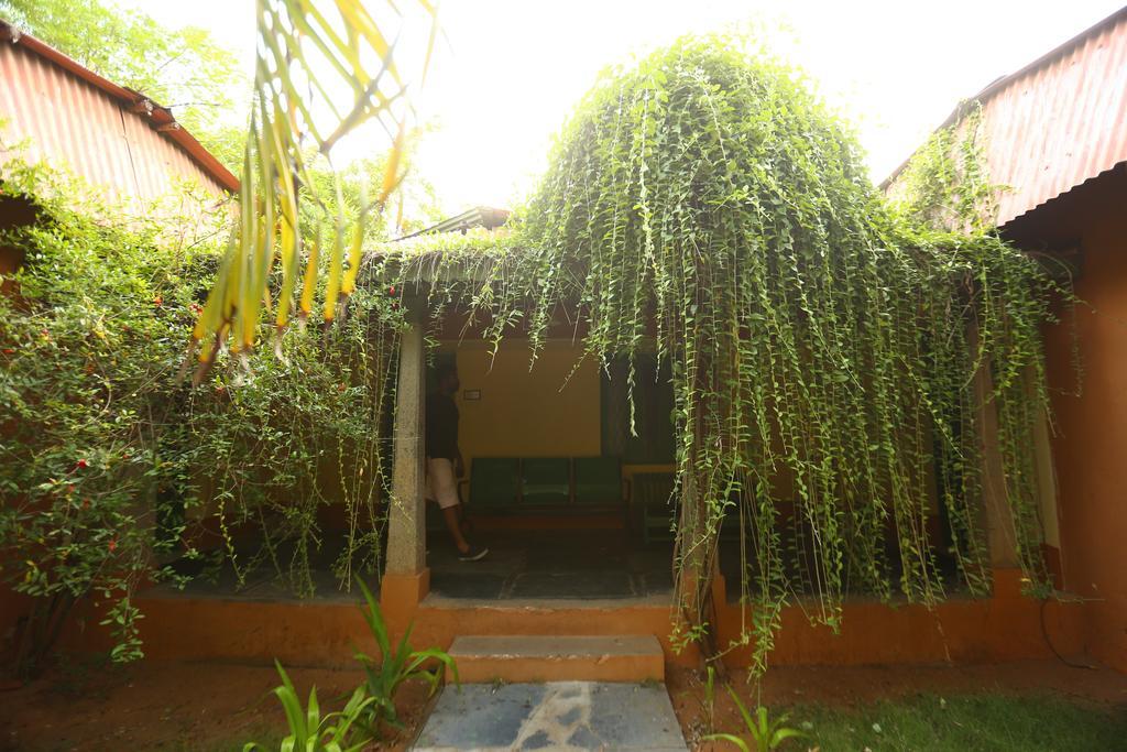 Hotel Indeco Mahabalipuram Extérieur photo