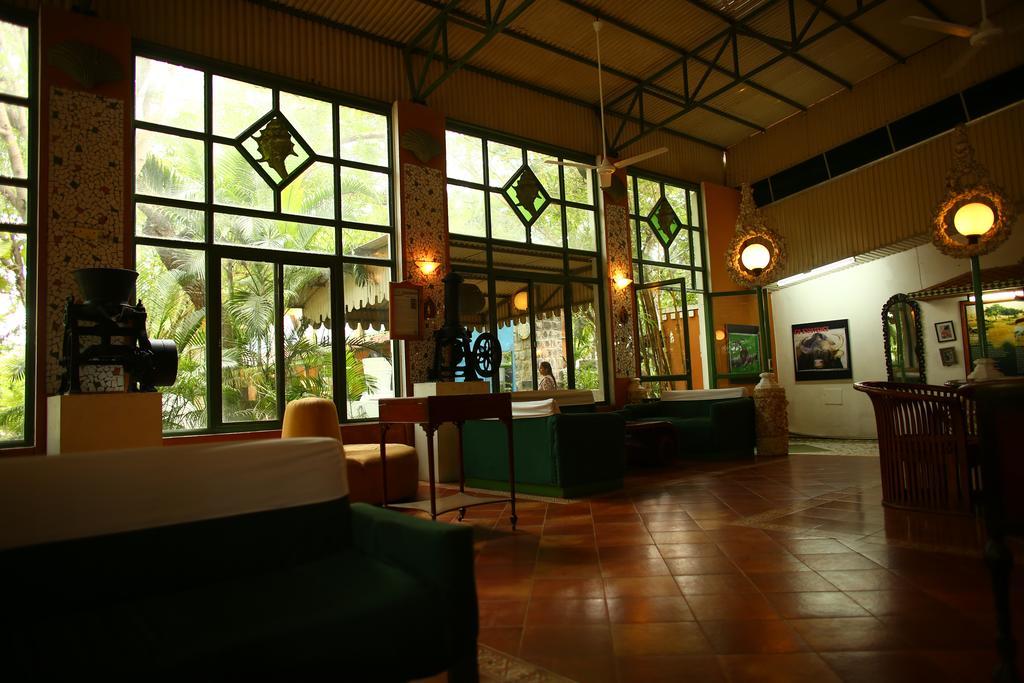 Hotel Indeco Mahabalipuram Extérieur photo